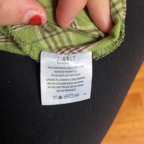 Cutest Plaid midi length skirt! - Picture 7 of 7